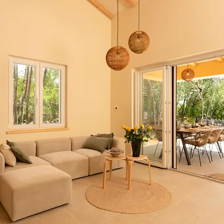 Vilă Malner-privat Luxury Pool Retreat On Krk Island