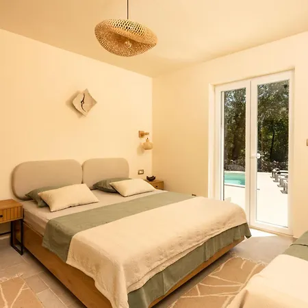 Malner-privat Luxury Pool Retreat On Krk Island *
