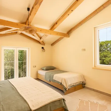 Villa Malner-privat Luxury Pool Retreat On Krk Island
